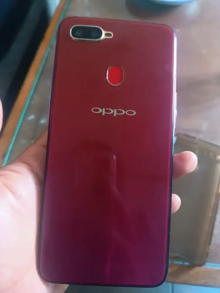 Hp Oppo f9 ram 6/64 hp casan z