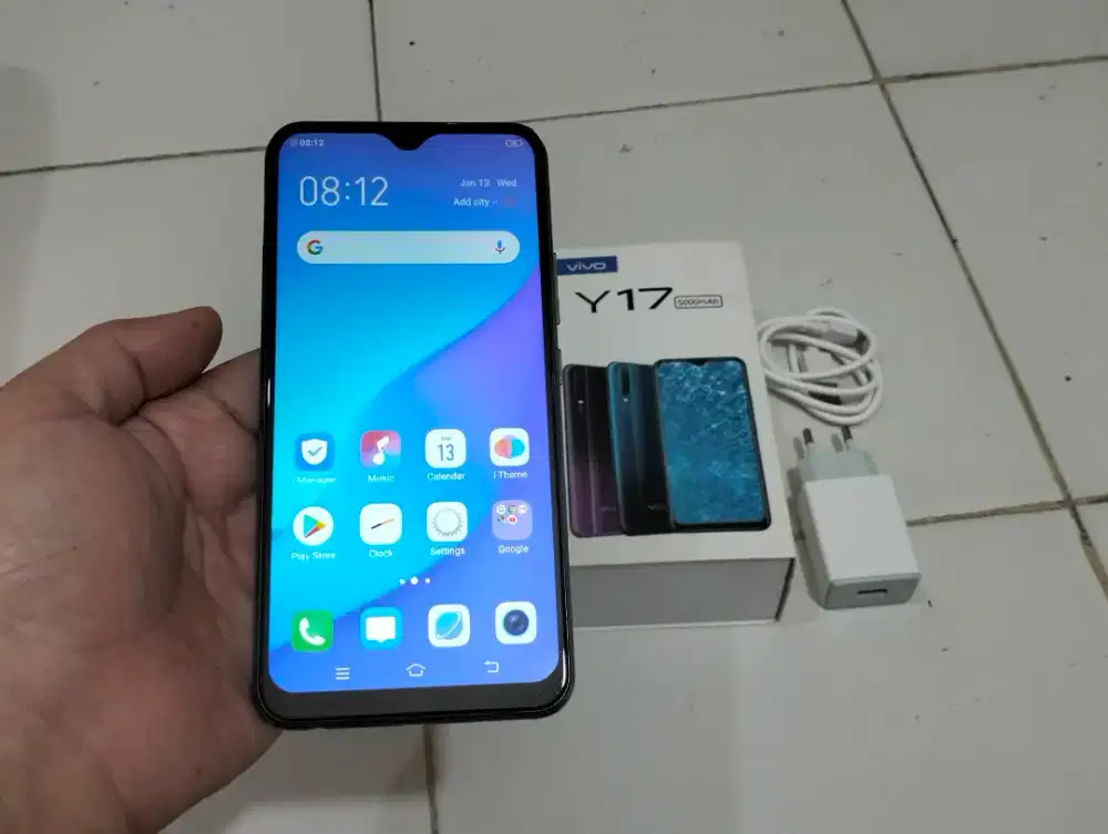 VIVO Y17 RAM 8GB / 256GB 4G LTE Duos 6.35in Fingerprint Komplit