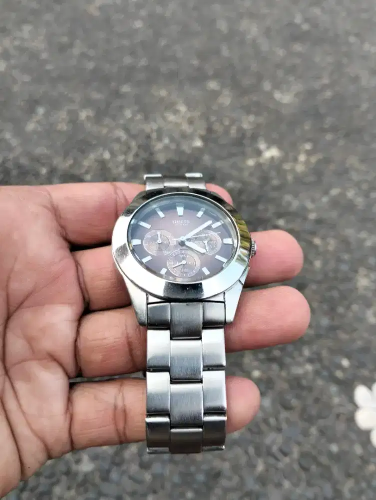 Jam tangan guess second mulus original