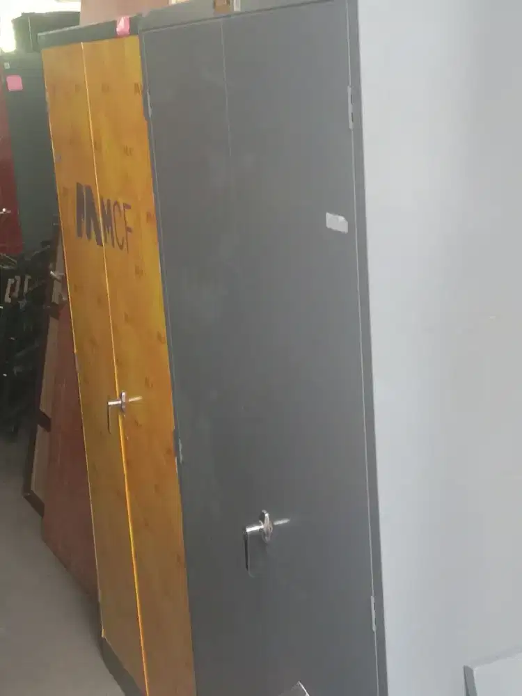 Lemari besi,lemari fail