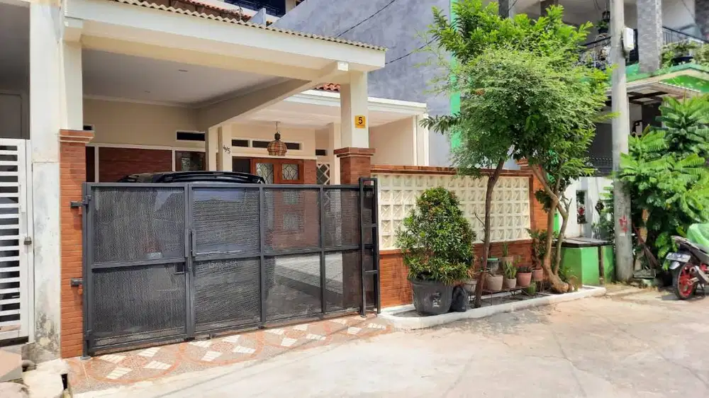 Dijual Rumah Asri di kota Depok