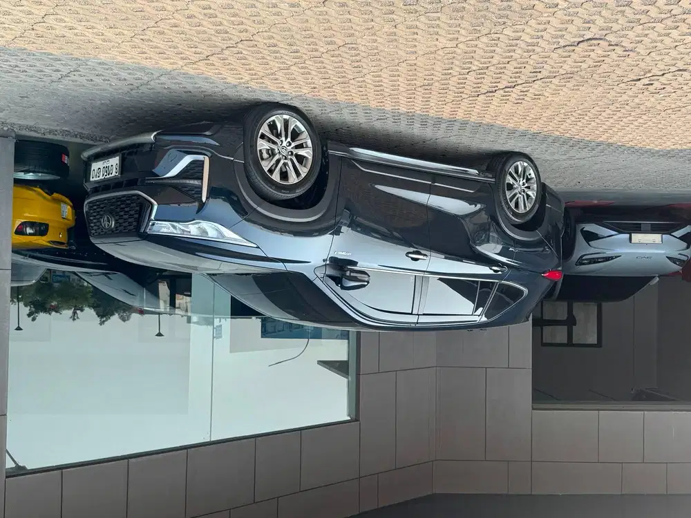 Toyota Zenix Q Hybrid Modelista 2023 hitam bu innova zenix 2022/2024
