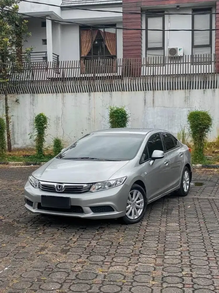 Honda Civic FB 1.8 AT 2012