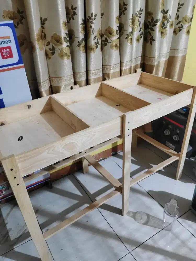 Meja display telur & sayur