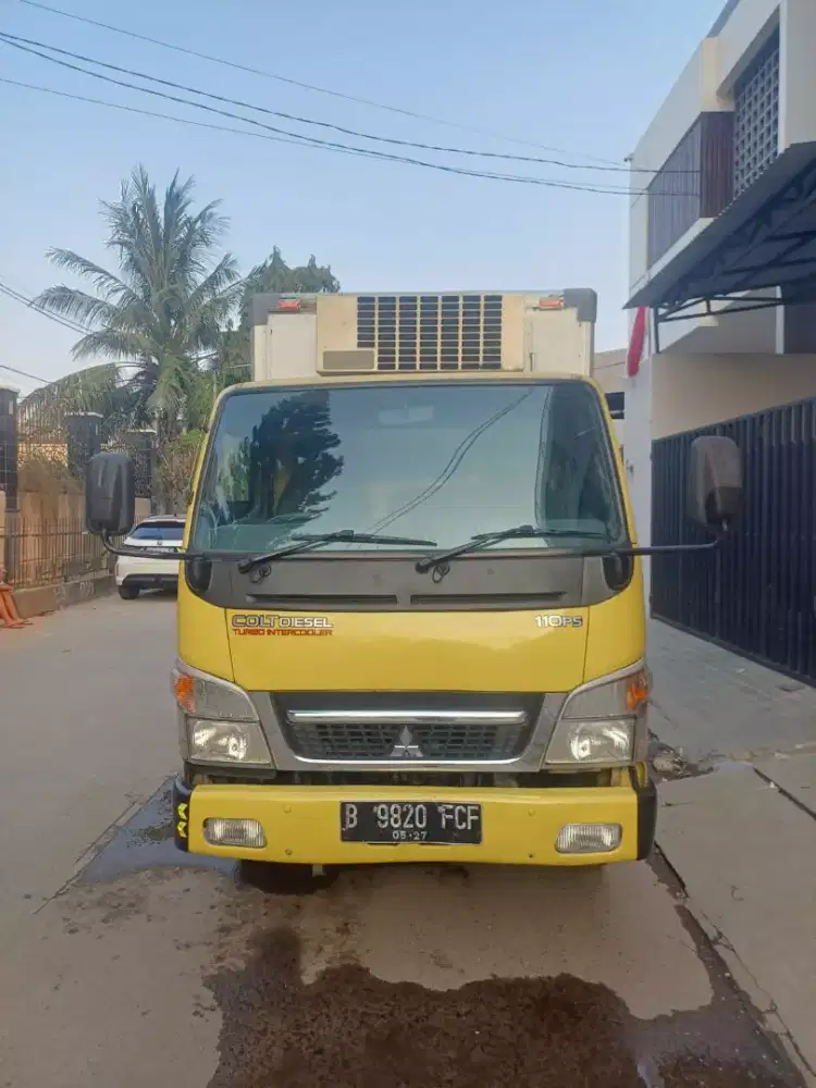 Mitsubishi colt diesel 110 L engkel long box freezer beku aktif th2016