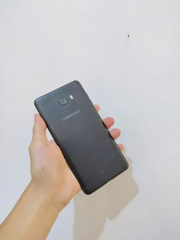 Dijual Samsung C9 Pro Orian Layar Amoled