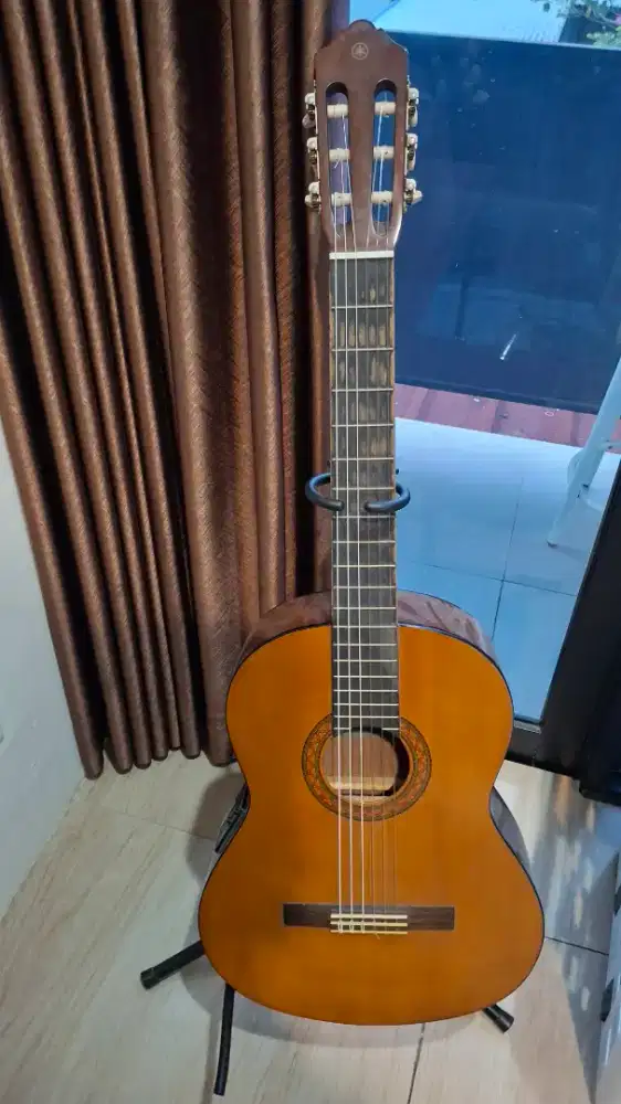 Gitar Yamaha CX40 - Accoustic Electric