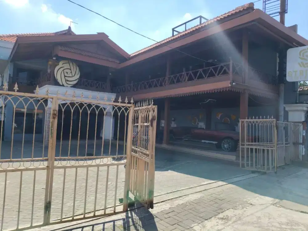 Ruang Usaha Bagus Luas SHM di Raya Menganti  Wiyung Lokasi Strategis