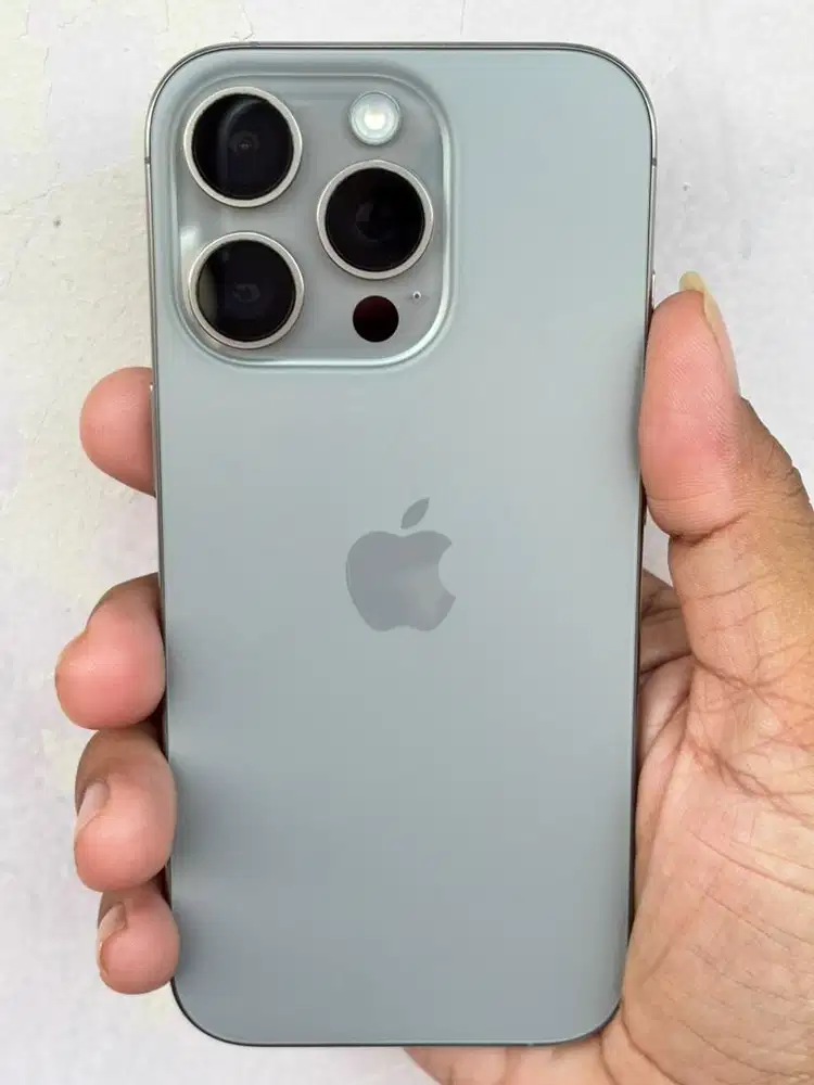 iPhone 16 Pro 128GB Fullset eks iBox