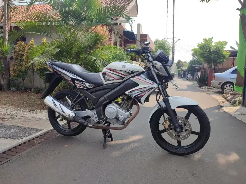 VIXION OLD TAHUN 2012 PAJAK HIDUP PLAT DEPOK