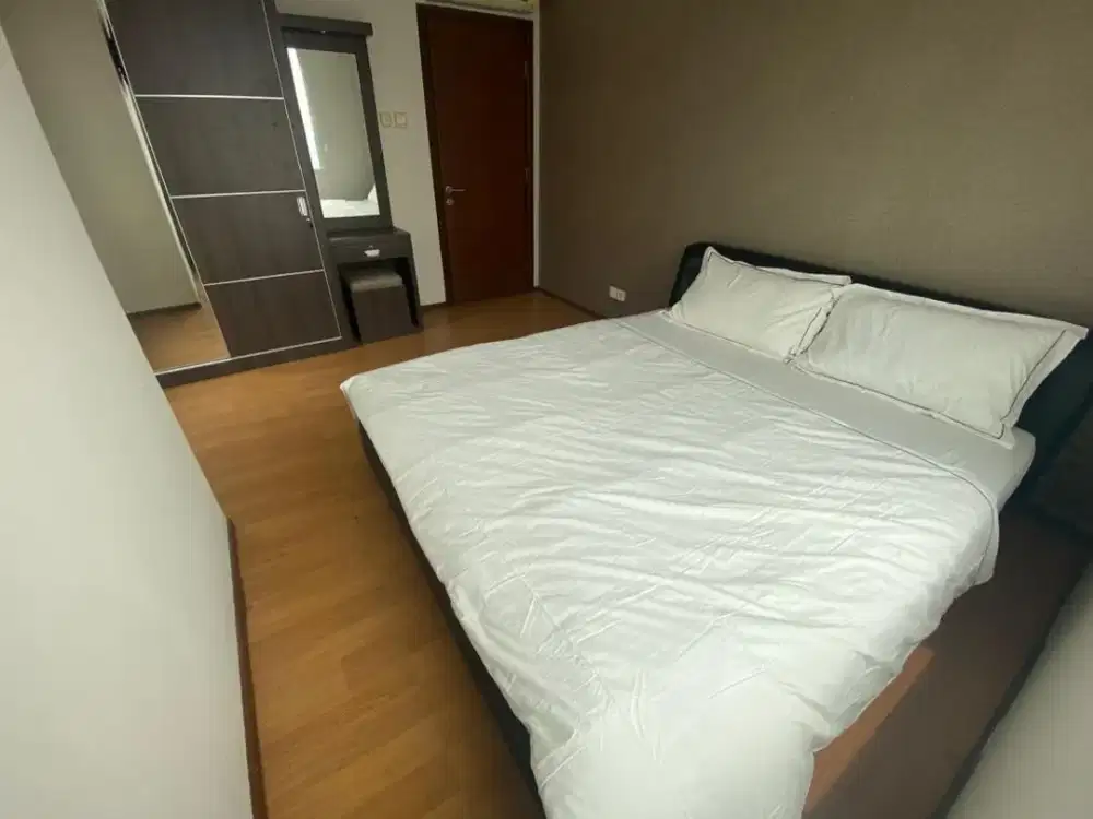 Disewa Apartemen Thamrin executive 2BR 77m2 Lt 8 FF Lux, Cicil, Pilih