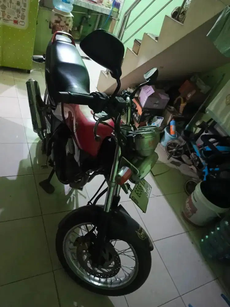 Scorpio kotak 2002. Pajak hidup