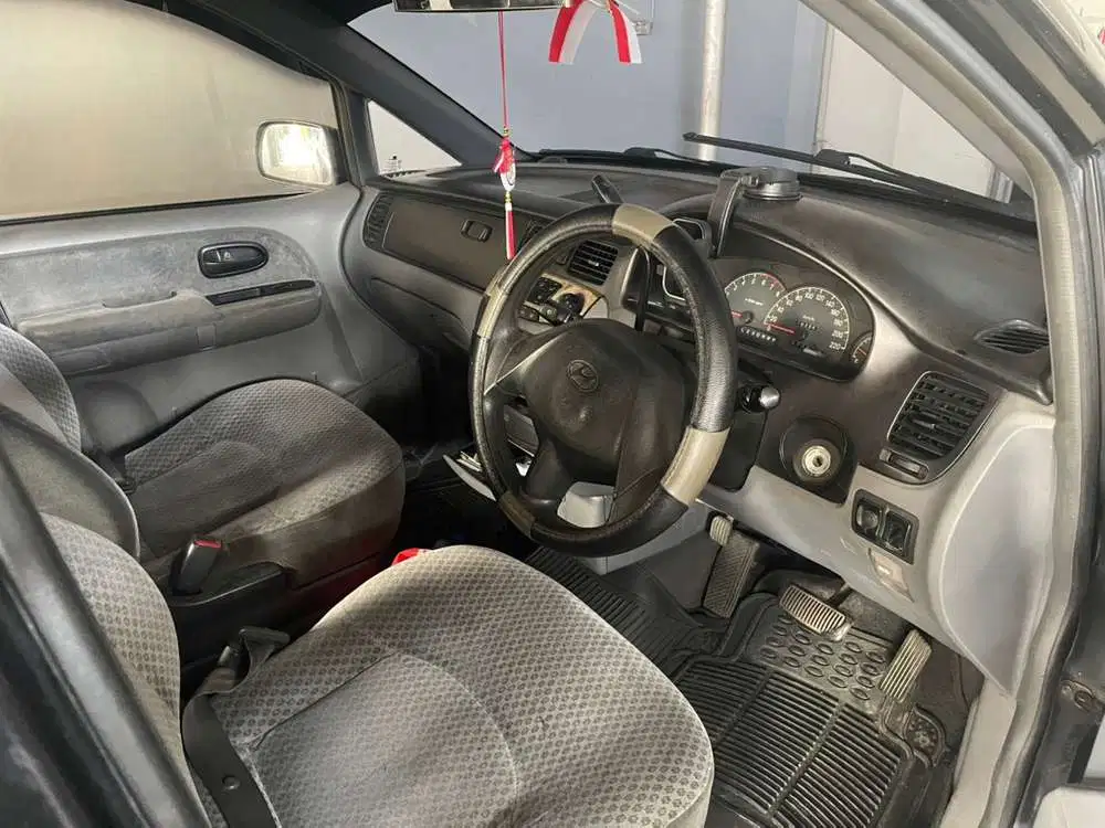 Hyundai Trajet 2002 Bensin