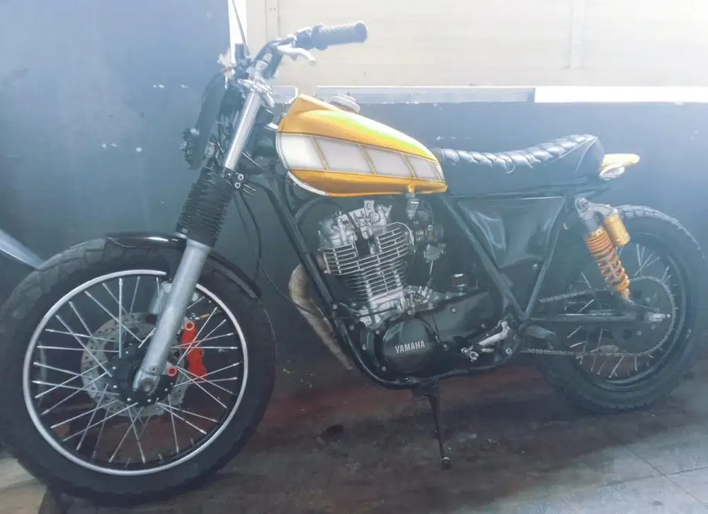 Custom Yamaha SR 400cc