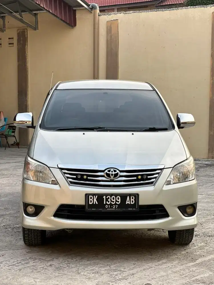Toyota innova 2.5 G manual diesel 2013