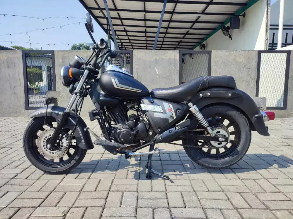 BENELLI MOTOBI 200 EFI TAHUN 2021 PLAT CIKARANG