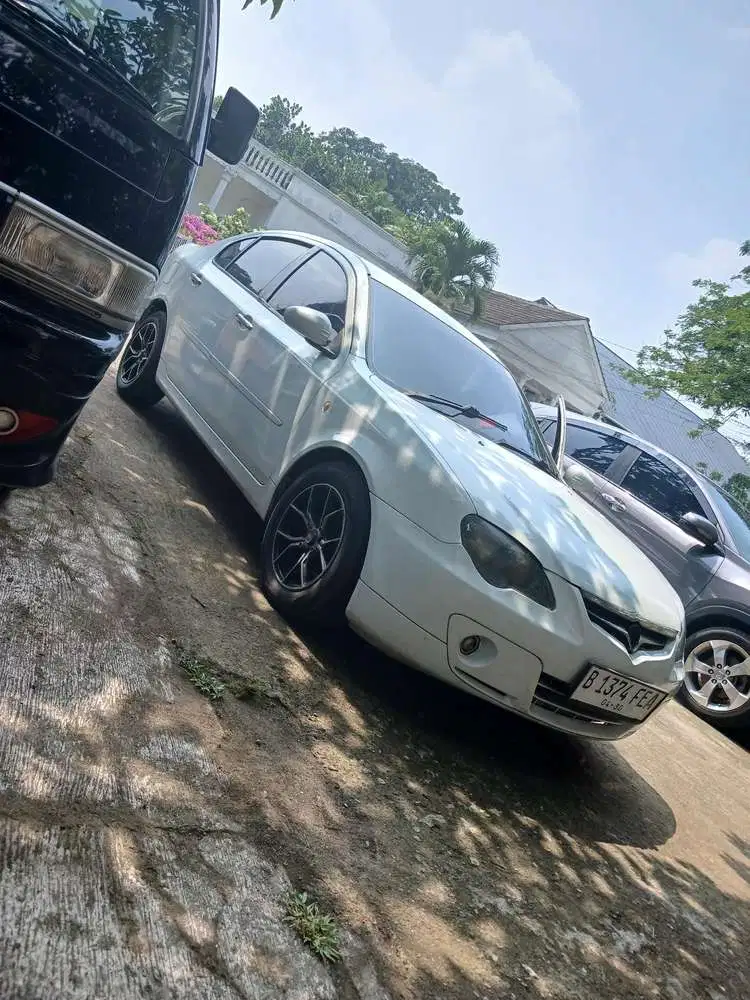 Proton Gen2 2010 Bensin