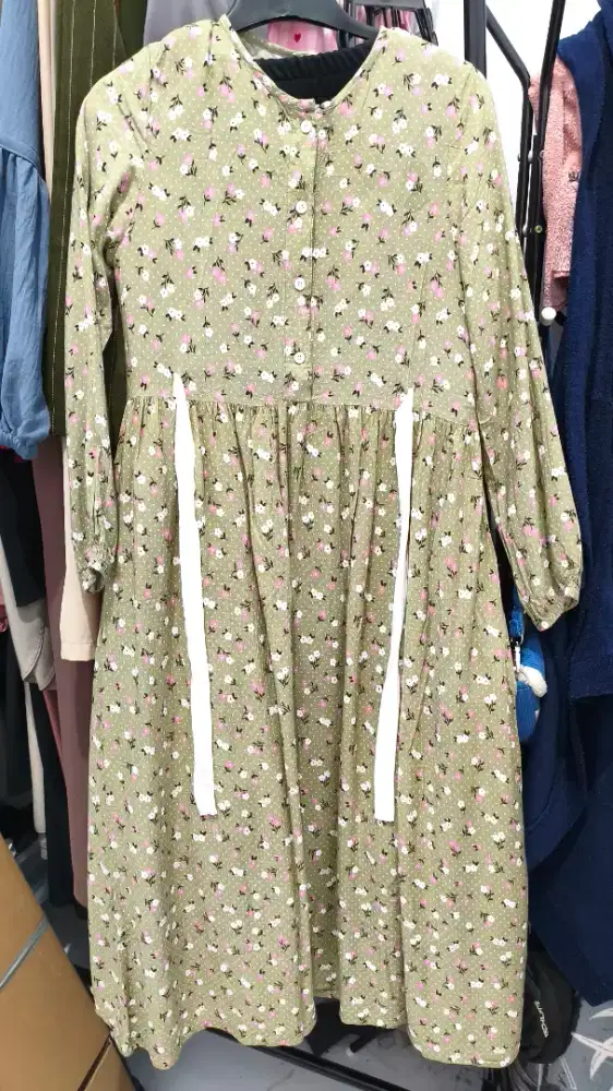 Mididress floral sage green