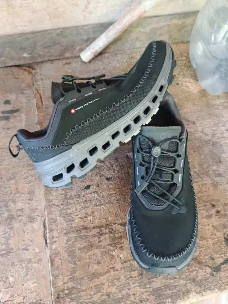 Kual sepatu on cloud away size 40 original bisa kirim bayar cod