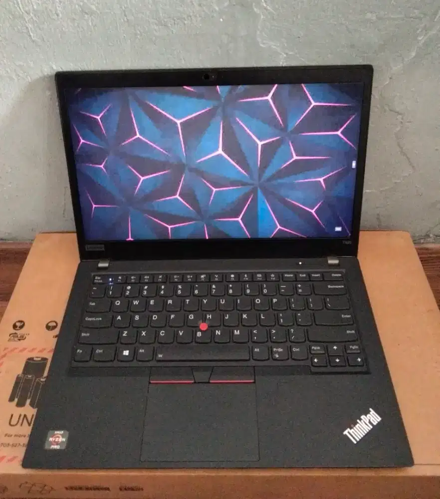 LAPTOP THINKPAD T495