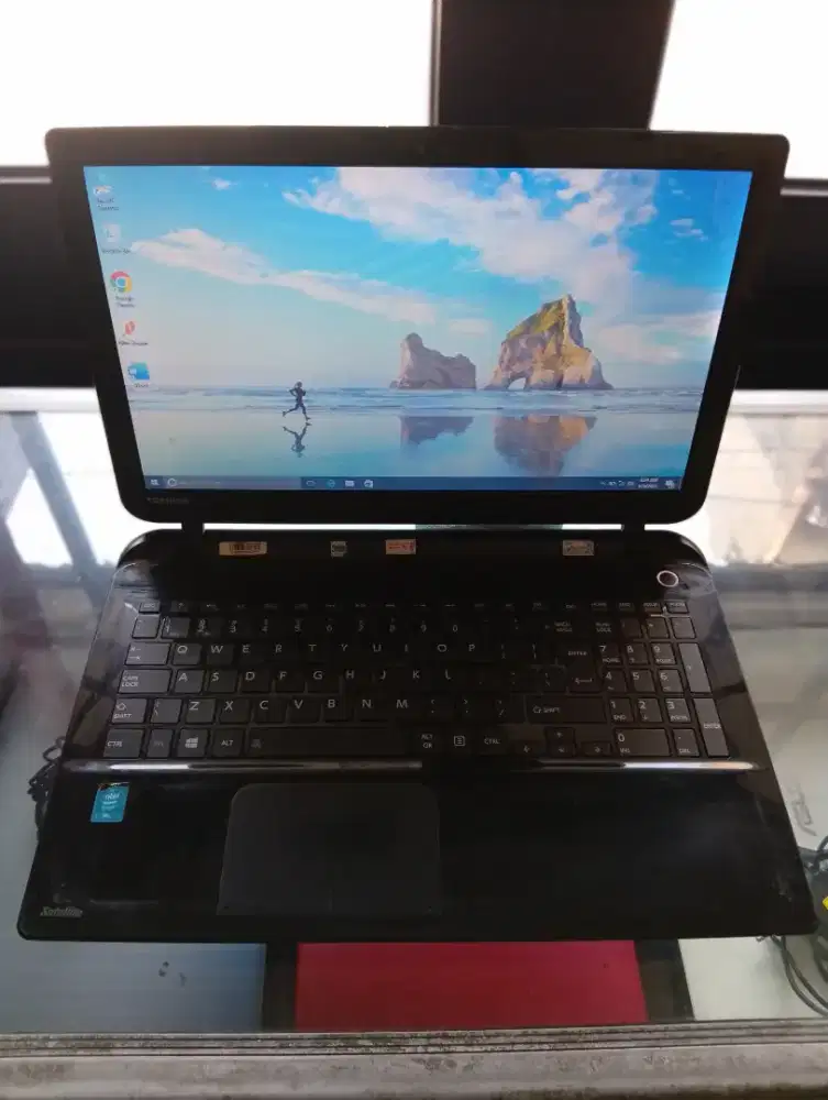 Laptop slim Toshiba c55 core i3 gen4