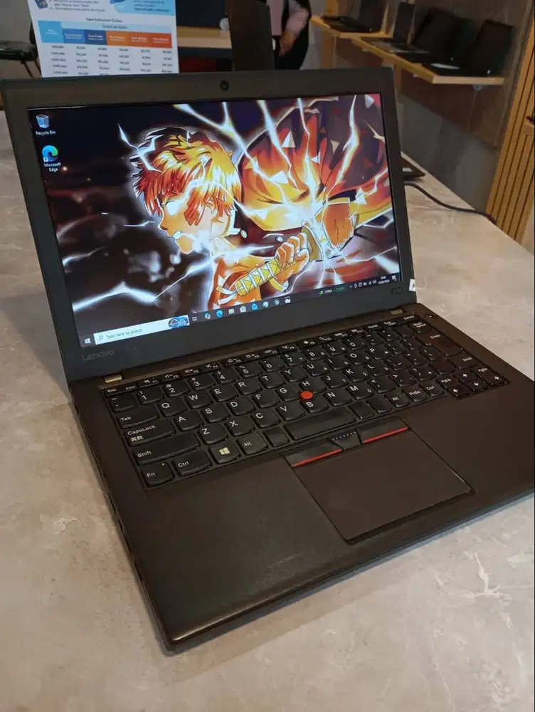 Laptop Compact Lenovo ThinkPad i5 X260 - Ringan, Cocok Buat Skripsan,