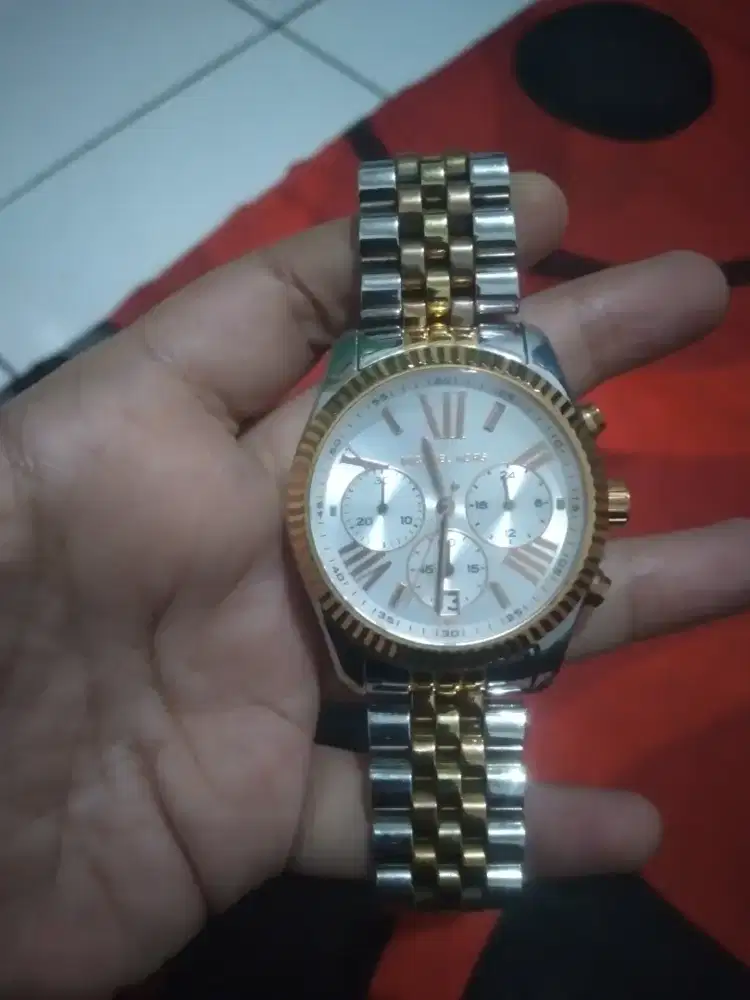 Jam tangan Michael kors
