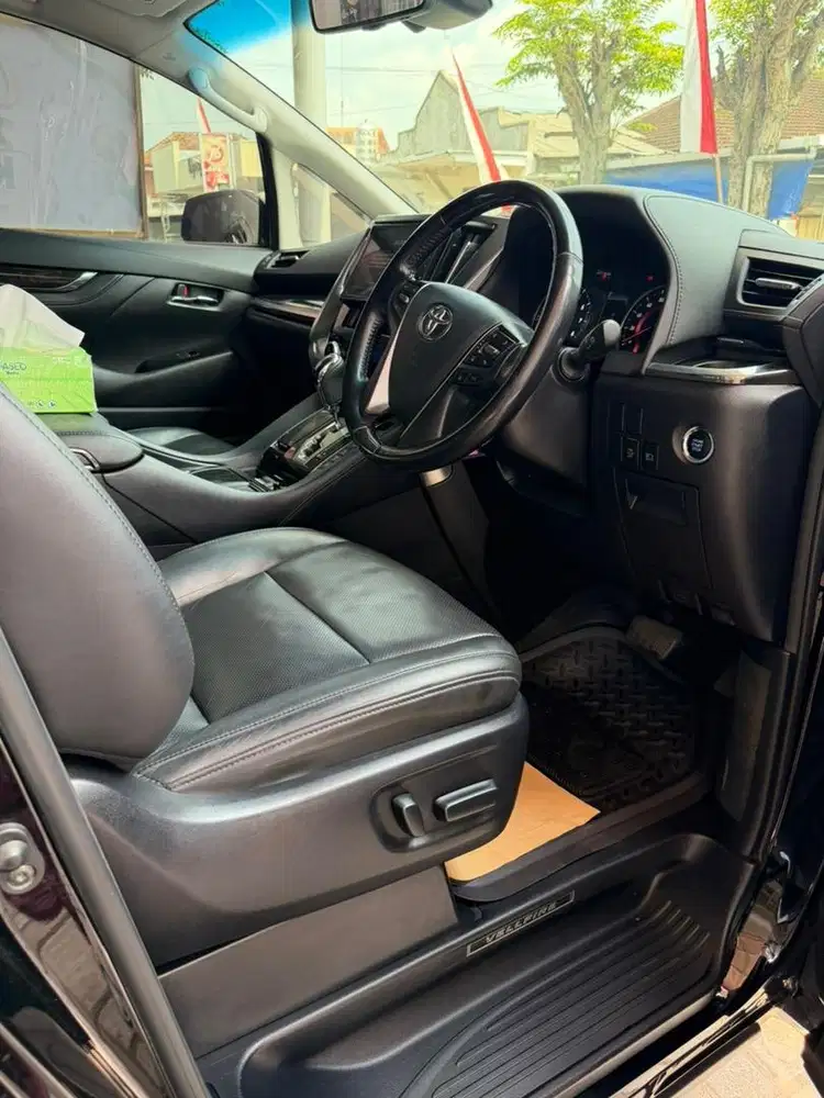 Toyota Vellfire 2.5 G ATPM 2021 Black Mulus Pemakaian Pribadi