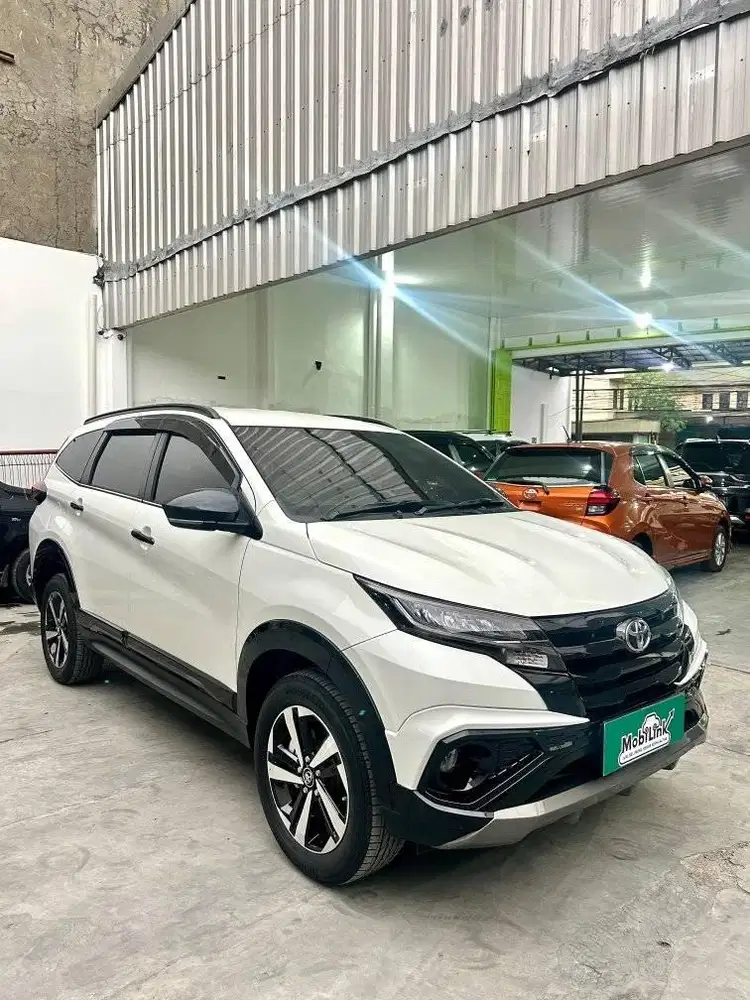 DP 3JUTA TOYOTA RUSH GR 1.5 AT 2024