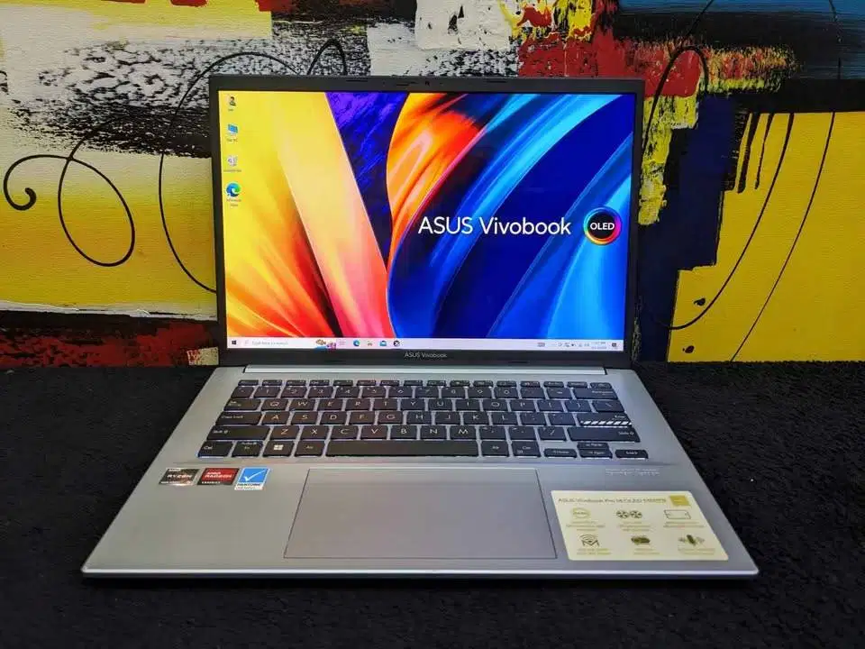 Laptop Asus Vivobook OLED Ryzen 5 7430u Mulus