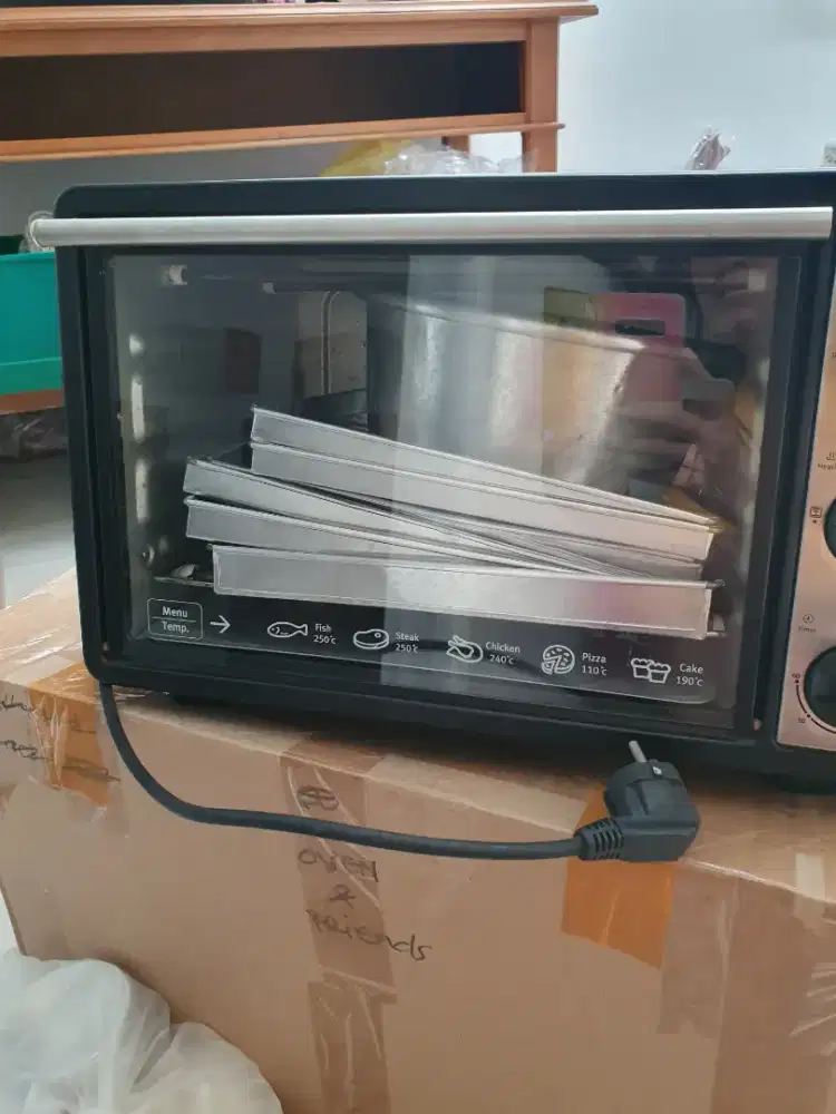 Oven Listrik Electrolux