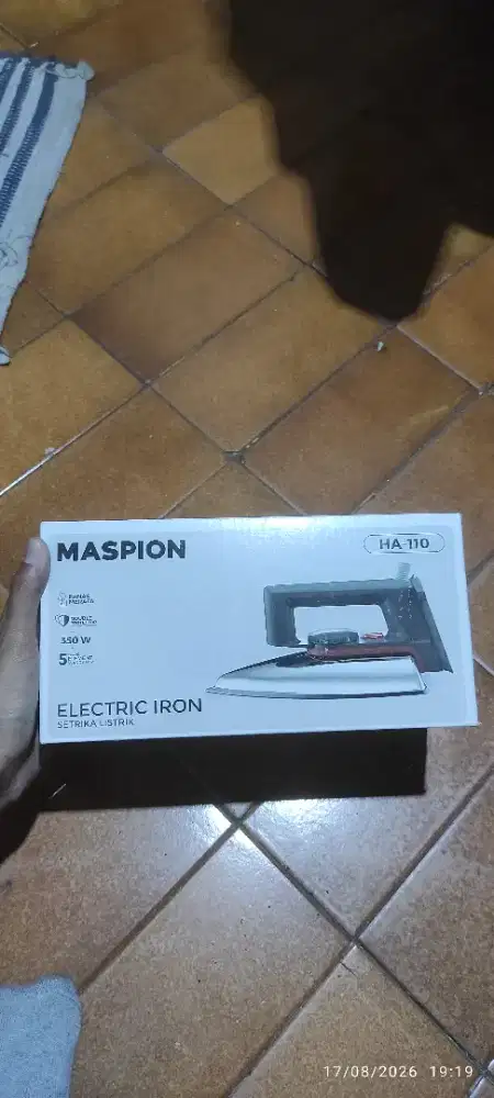 SETRIKAAN MASPION HA-110