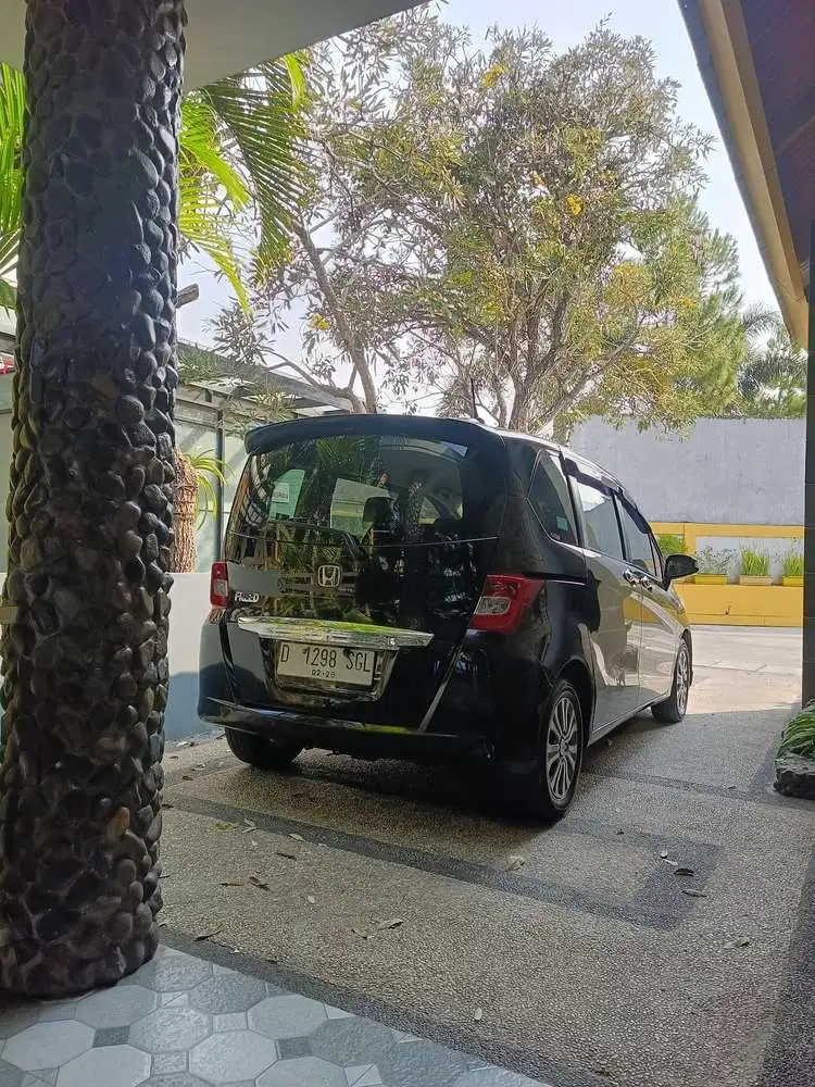 Honda Freed 2012 Bensin