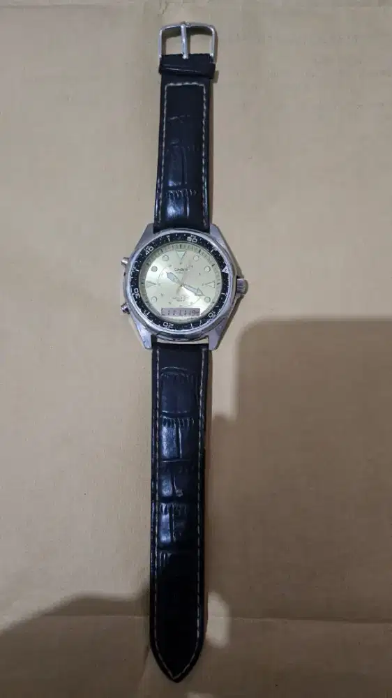 CASIO AMR- 320r vintage analaog quarts 1990 Casio Arnie