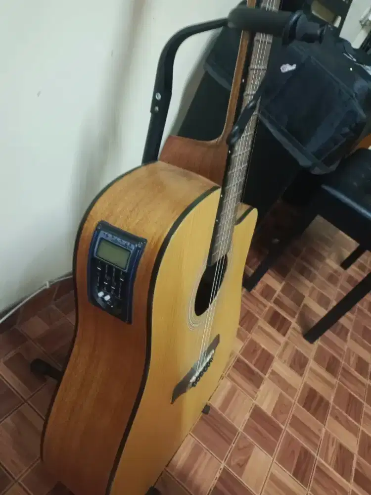 Gitar akustik cowboy gwc 240 na preamp tunner