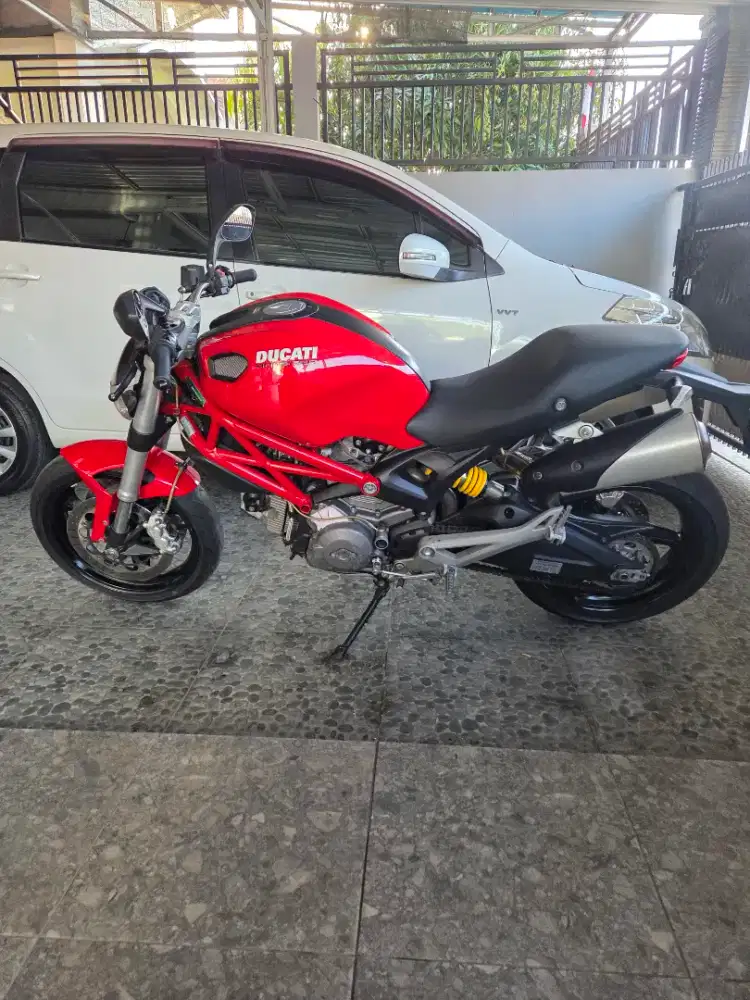 Ducati Monster 795 2012 low kilometer!