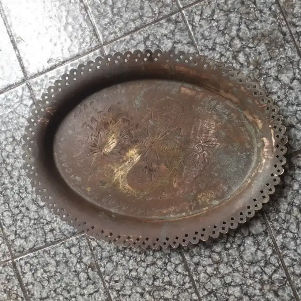 Nampan buah kuningan antik