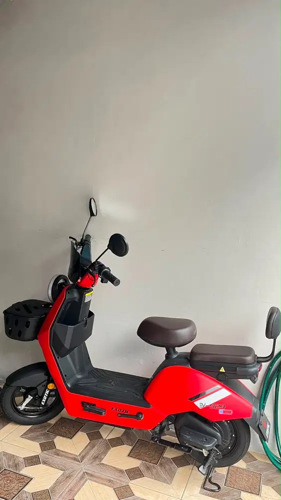 DIJUAL SEPEDA LISTRIK BARU 1 TAHUN PEMAKAIAN MERK EXOTIC TIPE EV 929