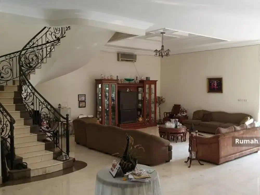 Dijual Rumah di Pondok Indah - Jakarta Selatan