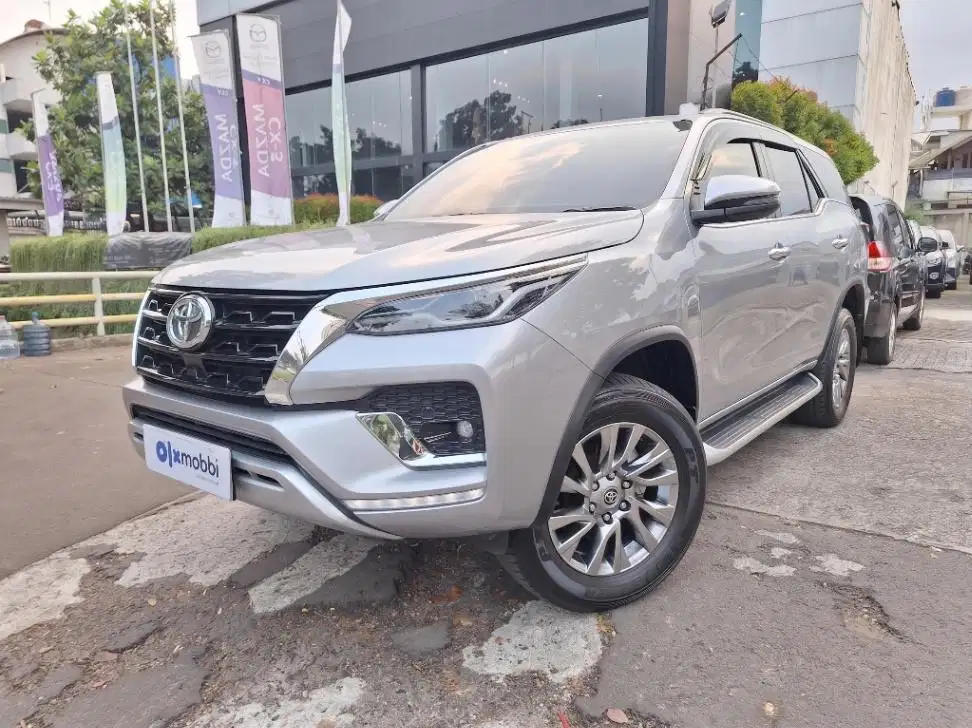 LOW DP Toyota Fortuner 2.8 4x2 VRZ Solar-AT 2023 SJJ