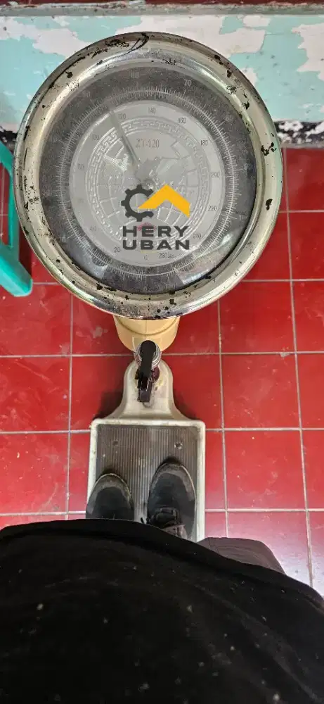 Timbangan dan Alat Ukur Tinggi Badan XT-120