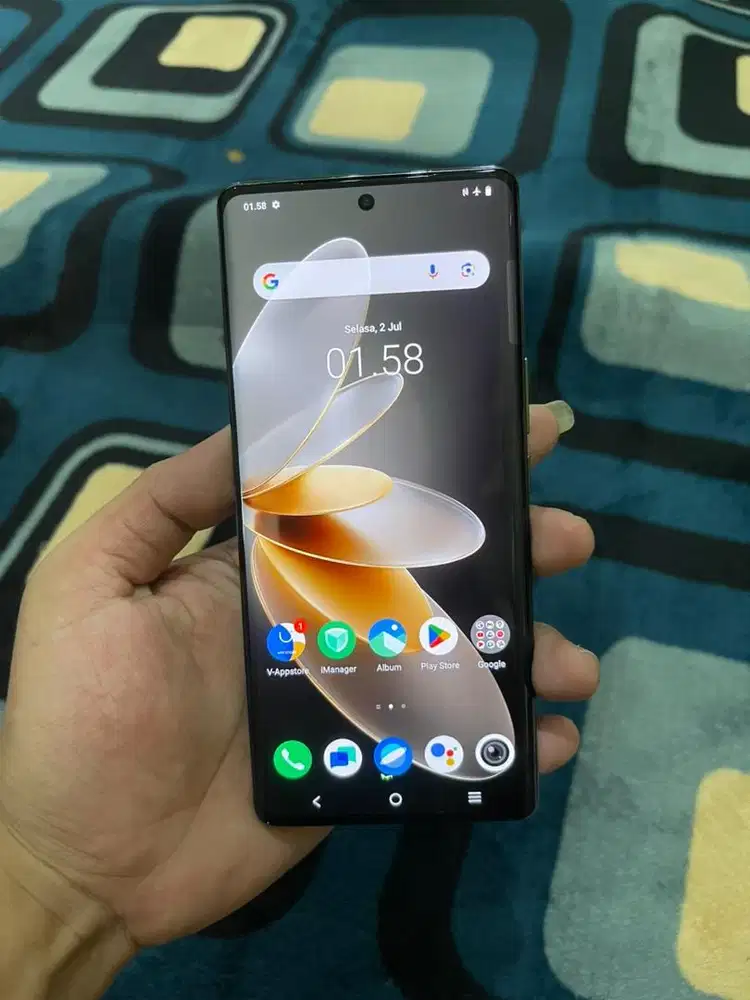 vivo v27 5G 8/256 gb