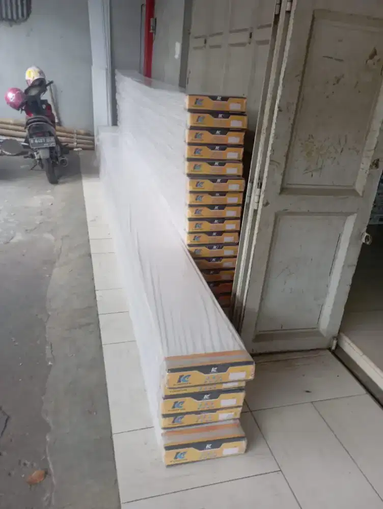 Shunda plafvon (PVC )
