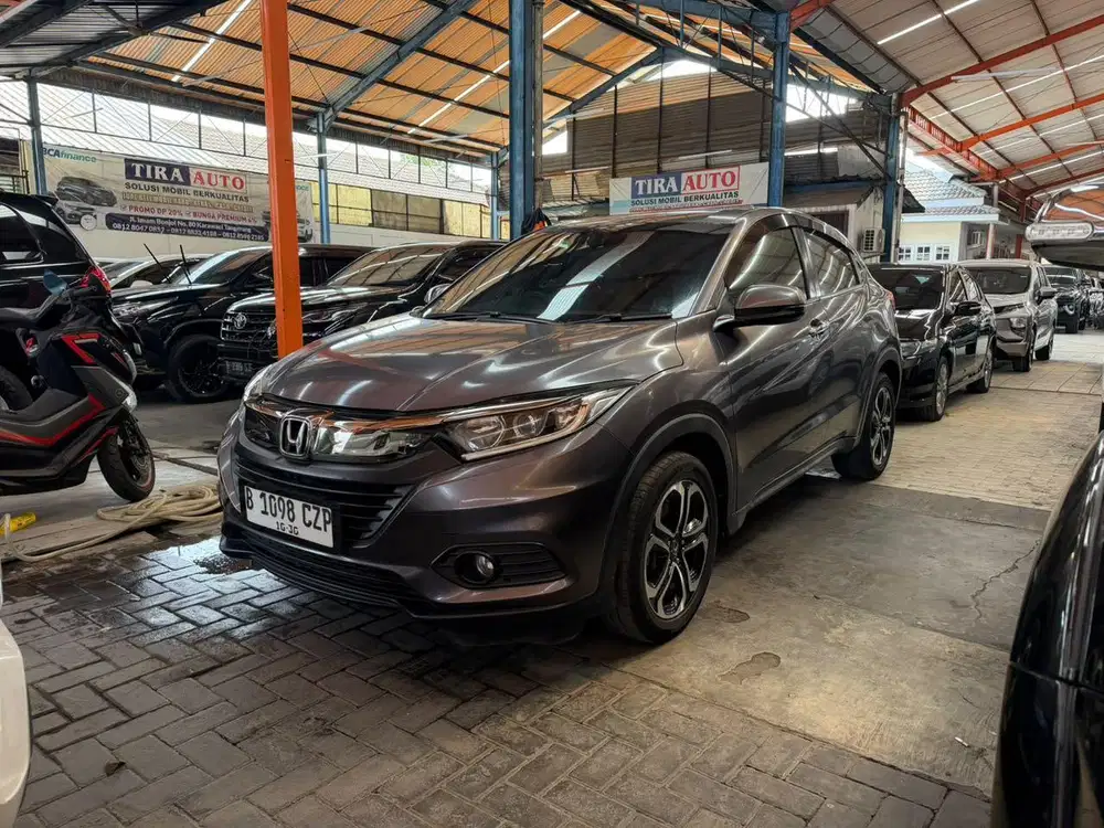 Honda HRV HR-V E CVT MATIC AT 2020 Grey Abu-abu kondisi BAGUS