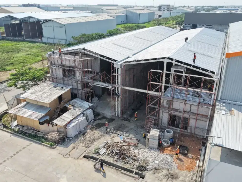 Gudang Luas Ada 2 Unit Gandeng Hoek dan Badan Sudah Ada Officei Teluk Naga Tangerang
