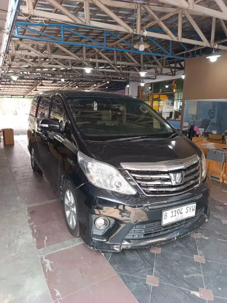 Alphard 2.5 X 2014