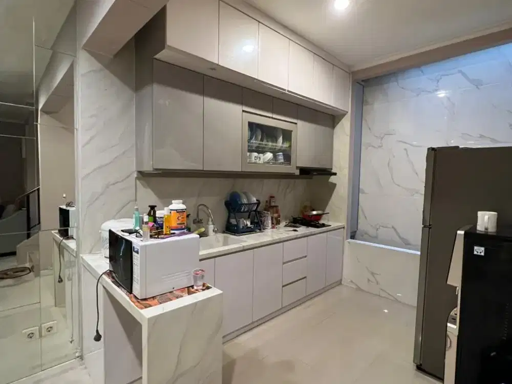 Dijual Rumah Full Renov Lebar 7 Hadap Selatan - Thomson Scientia Garden Summarecon Gading Serpong