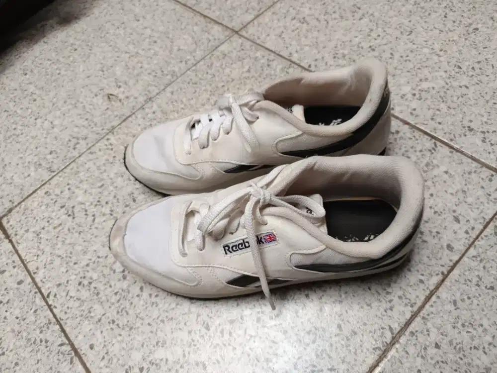 Sepatu cewe/cowo reebbok