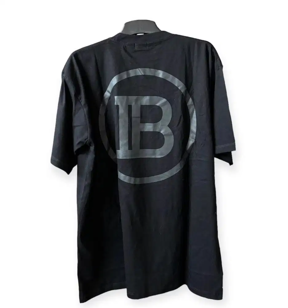Kaos tshirt oversize preloved bal hitam 80x65 big logo back balmain