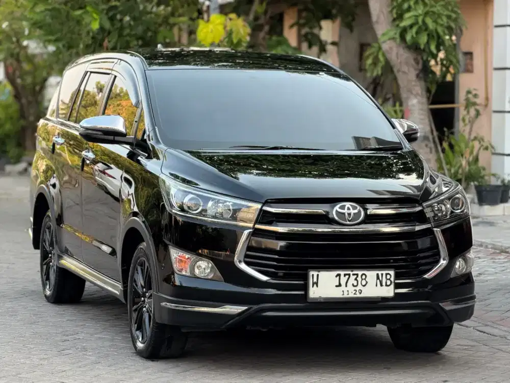 Toyota Kijang Innova Venturer Disel AT 2019